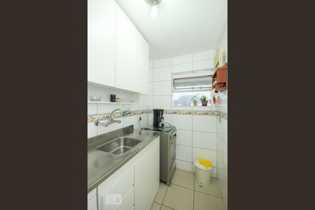 Apartamento para alugar com 76m², 2 quartos e 1 vaga Apartamento para alugar com 76m², 2 quartos e 1 vagaCozinha