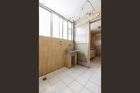 Apartamento à venda com 75m², 2 quartos e 2 vagas Apartamento à venda com 75m², 2 quartos e 2 vagasÁrea de serviço