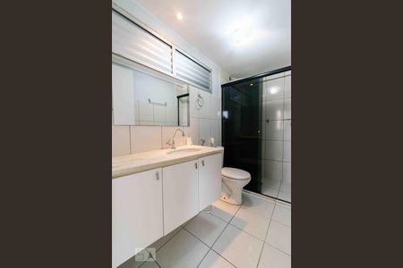 Banheiro de apartamento para alugar com 2 quartos, 56m² em Norte (águas Claras), Brasília