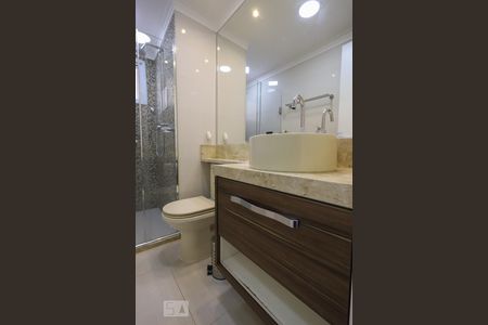 Apartamento para alugar com 122m², 3 quartos e 2 vagas Apartamento para alugar com 122m², 3 quartos e 2 vagasBanheiro Social