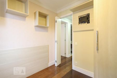 Apartamento para alugar com 122m², 3 quartos e 2 vagas Apartamento para alugar com 122m², 3 quartos e 2 vagasQuarto 2