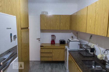 Casa à venda com 385m², 6 quartos e 2 vagasCozinha