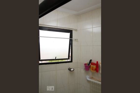 Casa à venda com 306m², 4 quartos e 6 vagasSuíte 2 Banheiro