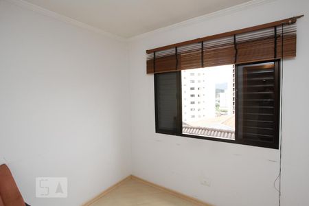 Casa à venda com 306m², 4 quartos e 6 vagas Casa à venda com 306m², 4 quartos e 6 vagasQuarto 2