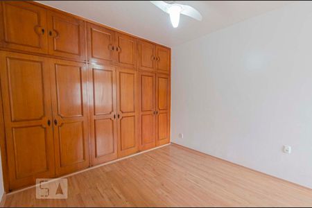 Apartamento à venda com 130m², 3 quartos e 1 vagaSuíte