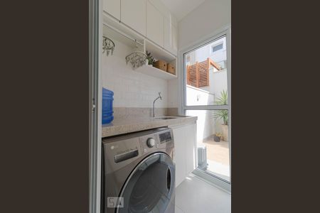 Casa de condomínio à venda com 115m², 3 quartos e 2 vagasÁrea de Serviço