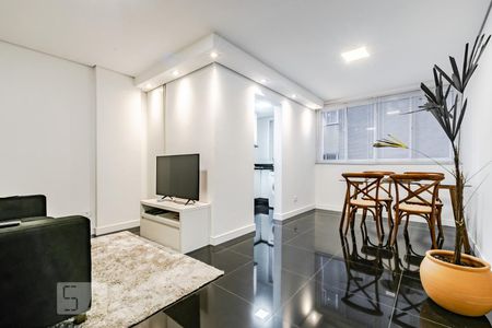 Sala de apartamento para alugar com 1 quarto, 55m² em Batel, Curitiba