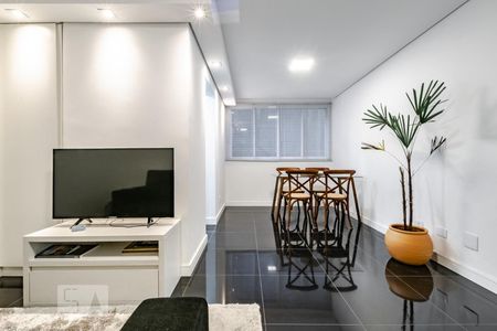 Sala de apartamento para alugar com 1 quarto, 55m² em Batel, Curitiba