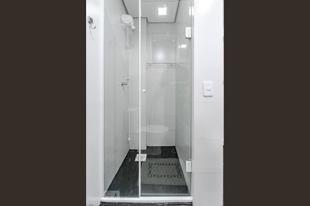 Banheiro Social de apartamento para alugar com 1 quarto, 55m² em Batel, Curitiba