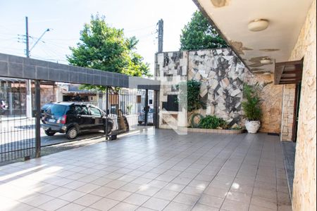 Casa à venda com 600m², 7 quartos e 8 vagas Casa à venda com 600m², 7 quartos e 8 vagasGaragem