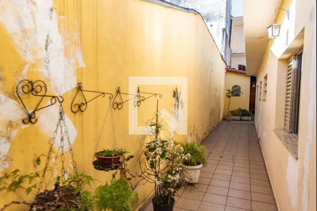 Casa à venda com 600m², 7 quartos e 8 vagas Casa à venda com 600m², 7 quartos e 8 vagasCorredor