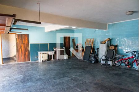 Casa à venda com 600m², 7 quartos e 8 vagas Casa à venda com 600m², 7 quartos e 8 vagasGaragem