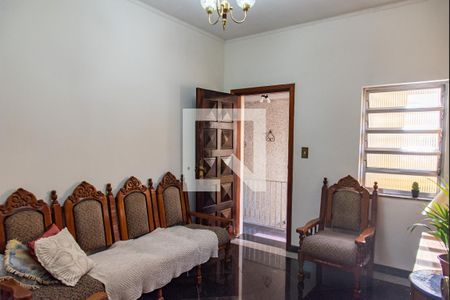 Casa à venda com 600m², 7 quartos e 8 vagas Casa à venda com 600m², 7 quartos e 8 vagasSala de TV