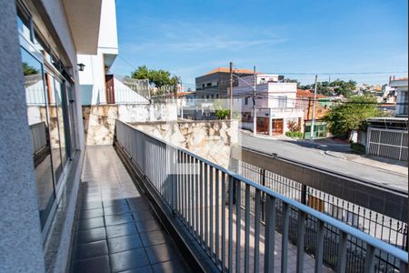 Casa à venda com 600m², 7 quartos e 8 vagas Casa à venda com 600m², 7 quartos e 8 vagasVaranda