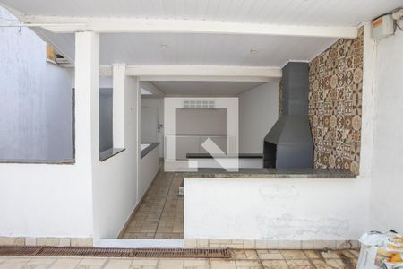 Casa à venda com 390m², 3 quartos e 3 vagas Casa à venda com 390m², 3 quartos e 3 vagasPiscina e Churrasqueira