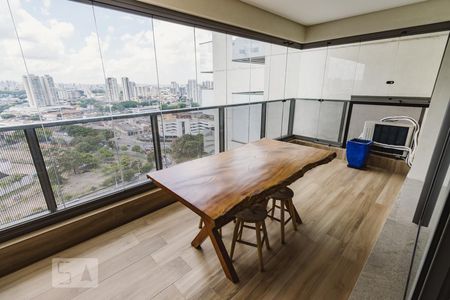 Apartamento à venda com 50m², 1 quarto e 1 vaga Apartamento à venda com 50m², 1 quarto e 1 vagaVaranda