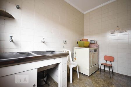 Casa à venda com 350m², 4 quartos e 4 vagasÁrea de Serviço