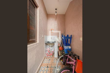 Casa à venda com 135m², 3 quartos e 2 vagas Casa à venda com 135m², 3 quartos e 2 vagasÁrea de Serviço