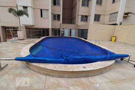 Apartamento para alugar com 72m², 2 quartos e 1 vaga Apartamento para alugar com 72m², 2 quartos e 1 vagaPiscina