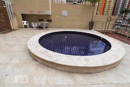 Apartamento para alugar com 72m², 2 quartos e 1 vaga Apartamento para alugar com 72m², 2 quartos e 1 vagaÁrea comum