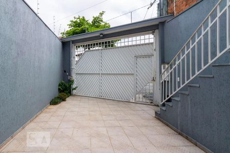 Casa à venda com 225m², 3 quartos e 6 vagas Casa à venda com 225m², 3 quartos e 6 vagasGaragem