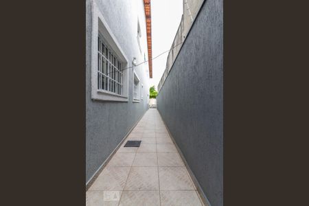 Casa à venda com 225m², 3 quartos e 6 vagas Casa à venda com 225m², 3 quartos e 6 vagasCorredor