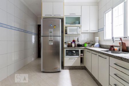 Casa à venda com 225m², 3 quartos e 6 vagas Casa à venda com 225m², 3 quartos e 6 vagasCozinha