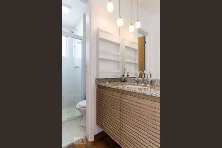 Banheiro de apartamento para alugar com 1 quarto, 44m² em Sumarezinho, São Paulo