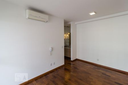 Sala de apartamento para alugar com 1 quarto, 44m² em Sumarezinho, São Paulo