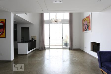 Apartamento à venda com 90m², 1 quarto e 2 vagasSala