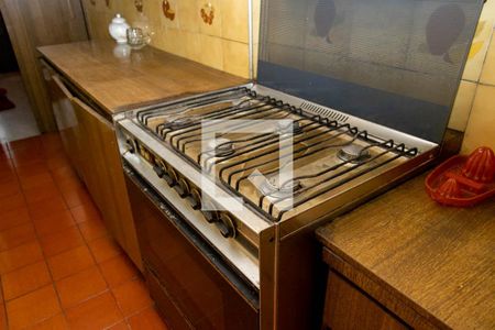 Casa à venda com 403m², 3 quartos e 4 vagas Casa à venda com 403m², 3 quartos e 4 vagasCozinha