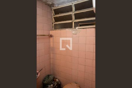 Casa à venda com 403m², 3 quartos e 4 vagas Casa à venda com 403m², 3 quartos e 4 vagasBanheiro