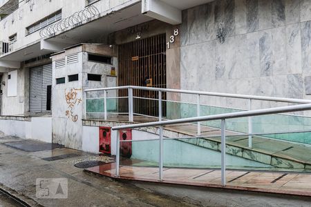 Apartamento à venda com 70m², 2 quartos e 1 vaga Apartamento à venda com 70m², 2 quartos e 1 vagaFachada da entrada