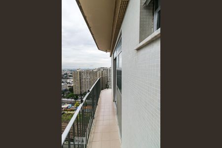 Apartamento à venda com 70m², 2 quartos e 1 vaga Apartamento à venda com 70m², 2 quartos e 1 vagaVaranda do quarto 2