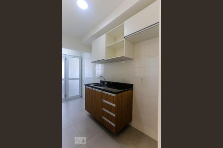 Apartamento à venda com 68m², 2 quartos e 1 vaga Apartamento à venda com 68m², 2 quartos e 1 vagaCozinha - Armários