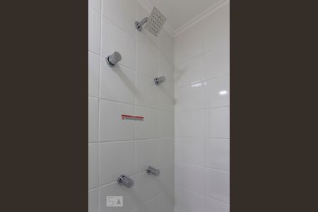 Apartamento à venda com 68m², 2 quartos e 1 vaga Apartamento à venda com 68m², 2 quartos e 1 vagaBanheiro da Suite