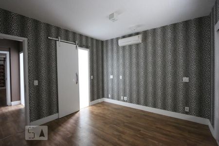 Casa de condomínio à venda com 171m², 3 quartos e 4 vagassuite