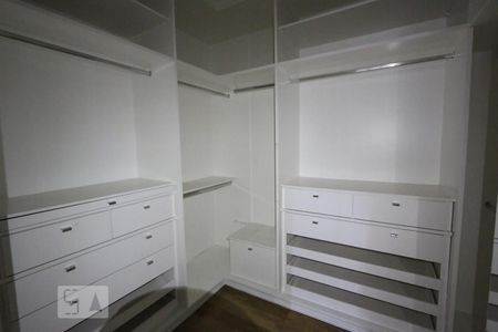 Casa de condomínio à venda com 171m², 3 quartos e 4 vagassuite 2