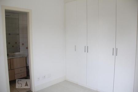 Apartamento à venda com 72m², 3 quartos e 2 vagasQuarto 3 - Suíte