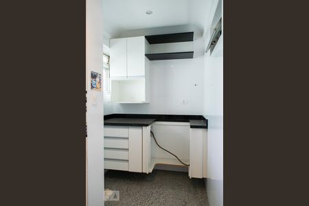 Apartamento à venda com 121m², 2 quartos e 1 vagaÁREA DE SERVIÇO