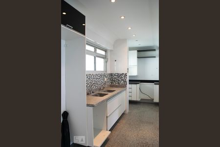 Apartamento à venda com 121m², 2 quartos e 1 vagaCOZINHA