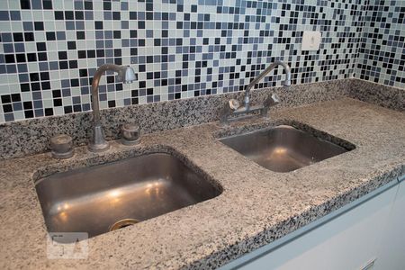 Apartamento à venda com 121m², 2 quartos e 1 vagaCOZINHA