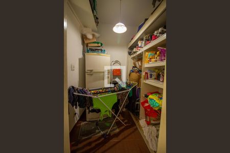 Apartamento à venda com 140m², 3 quartos e sem vaga Apartamento à venda com 140m², 3 quartos e sem vagaQuarto de Serviço