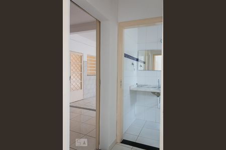 Casa à venda com 120m², 3 quartos e 3 vagas Casa à venda com 120m², 3 quartos e 3 vagasBanheiro Social