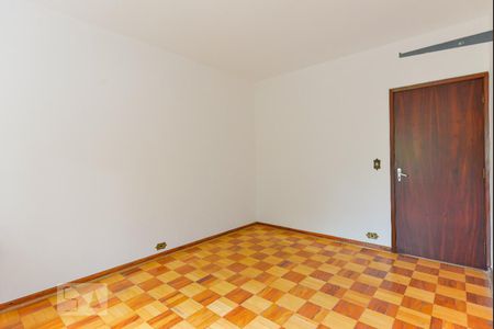 Casa à venda com 272m², 6 quartos e 4 vagas Casa à venda com 272m², 6 quartos e 4 vagasQuarto 1