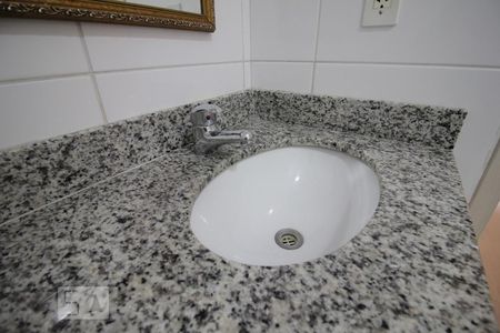 Apartamento à venda com 80m², 3 quartos e 2 vagasPia