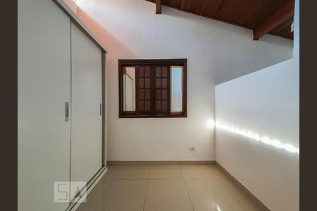 Casa à venda com 190m², 5 quartos e 2 vagas Casa à venda com 190m², 5 quartos e 2 vagasQuarto 4