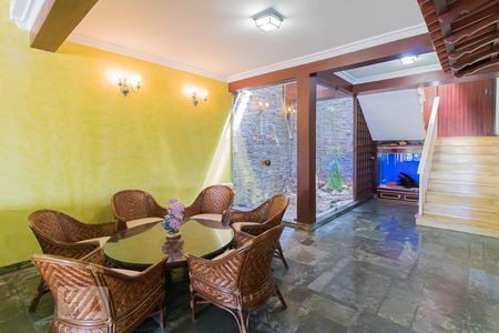 Casa para alugar com 702m², 7 quartos e 8 vagas Casa para alugar com 702m², 7 quartos e 8 vagasSalão