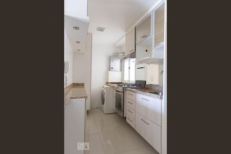 Apartamento à venda com 65m², 2 quartos e 1 vaga Apartamento à venda com 65m², 2 quartos e 1 vagaCozinha