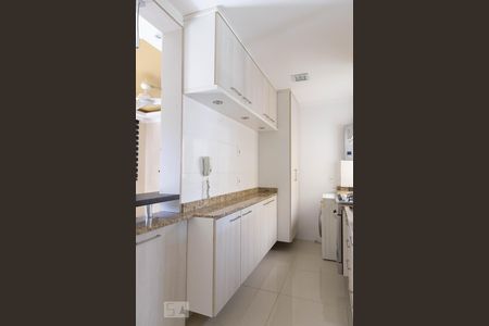 Apartamento à venda com 65m², 2 quartos e 1 vaga Apartamento à venda com 65m², 2 quartos e 1 vagaCozinha